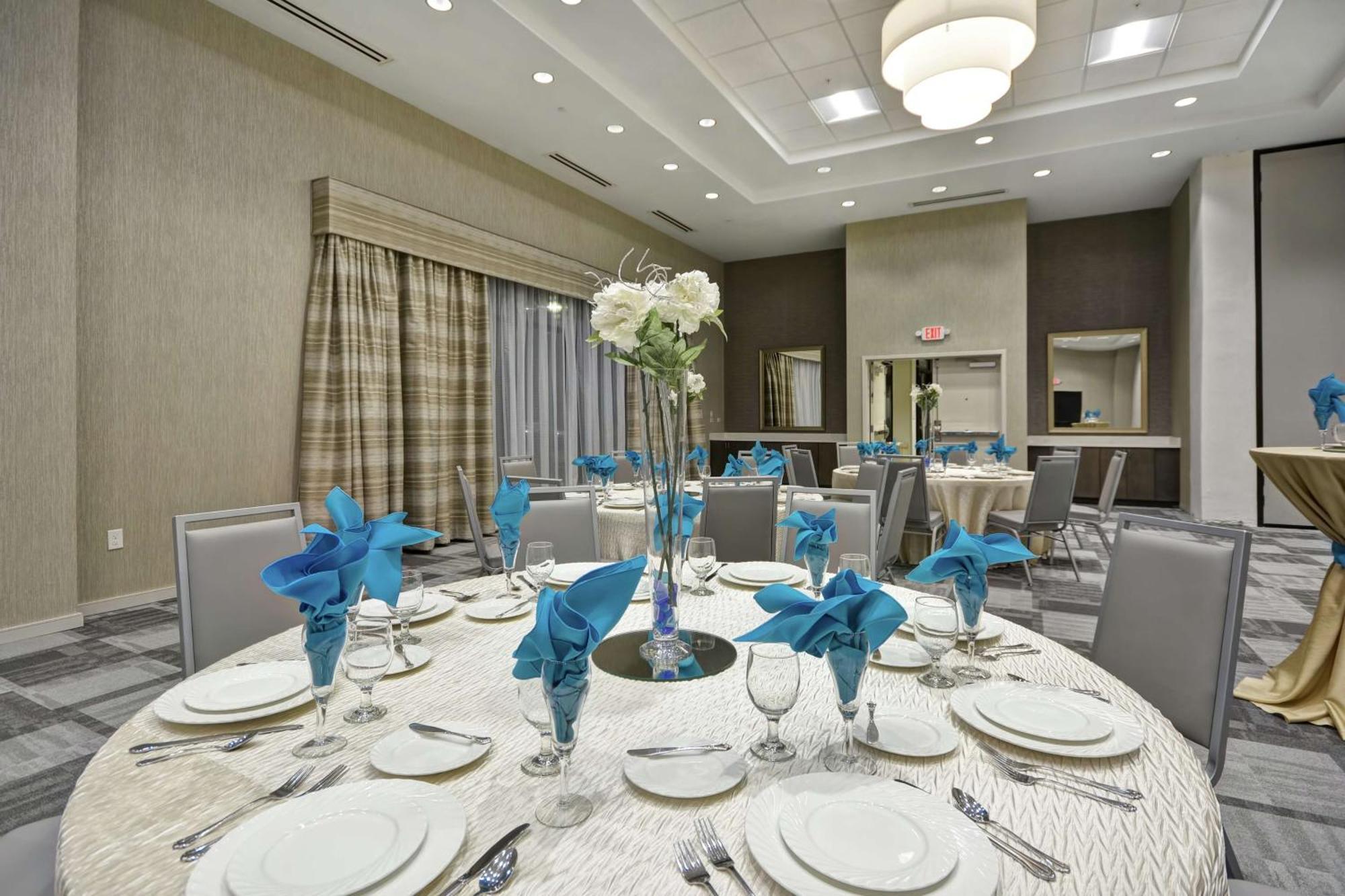 Hilton Garden Inn Gastonia Ngoại thất bức ảnh