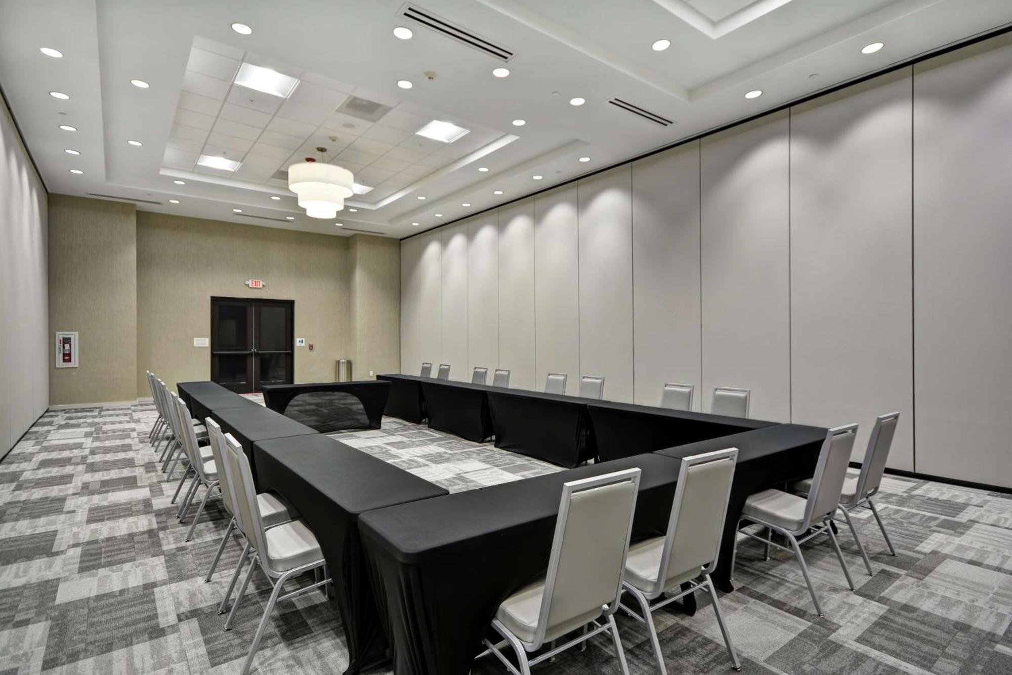 Hilton Garden Inn Gastonia Ngoại thất bức ảnh