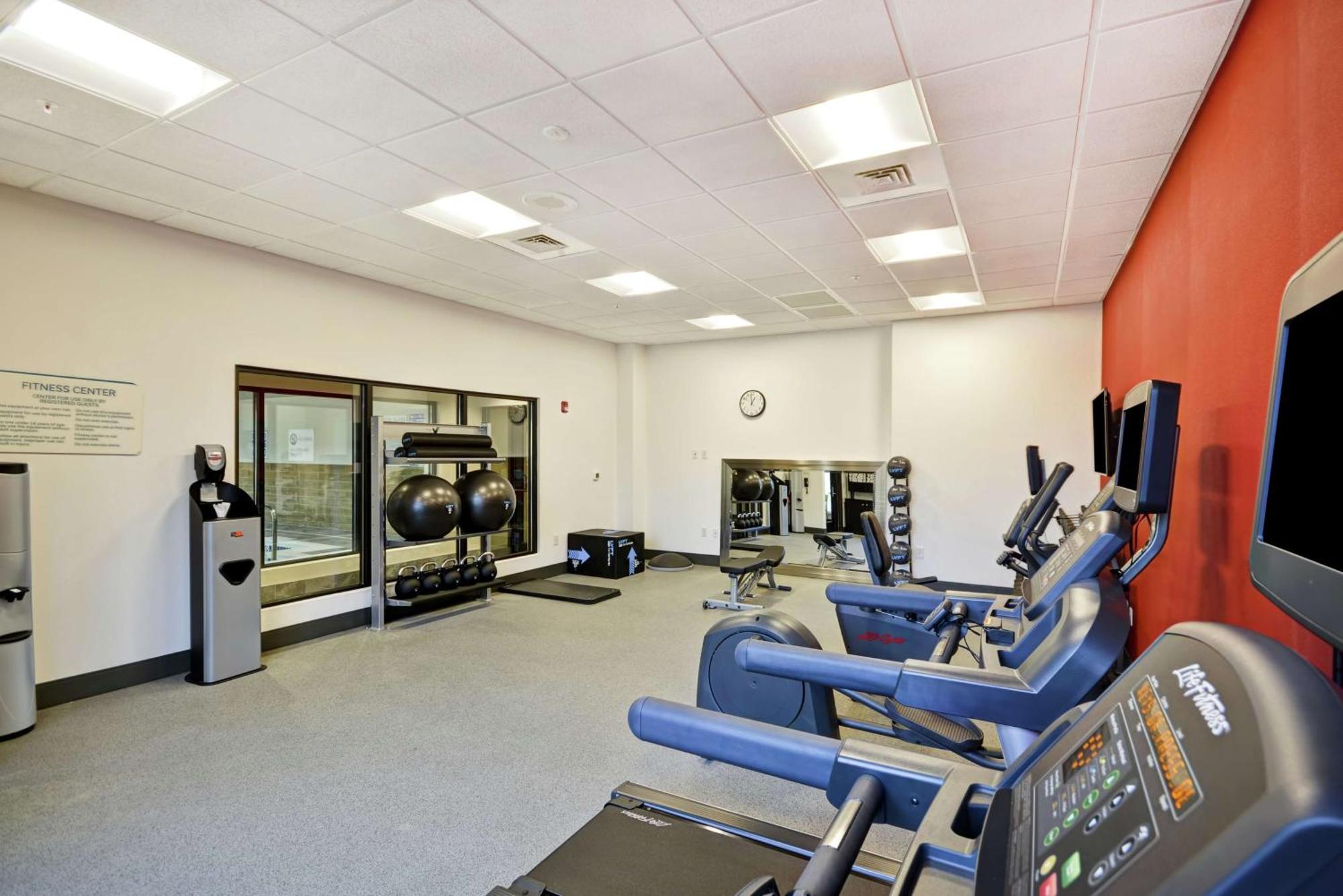 Hilton Garden Inn Gastonia Ngoại thất bức ảnh